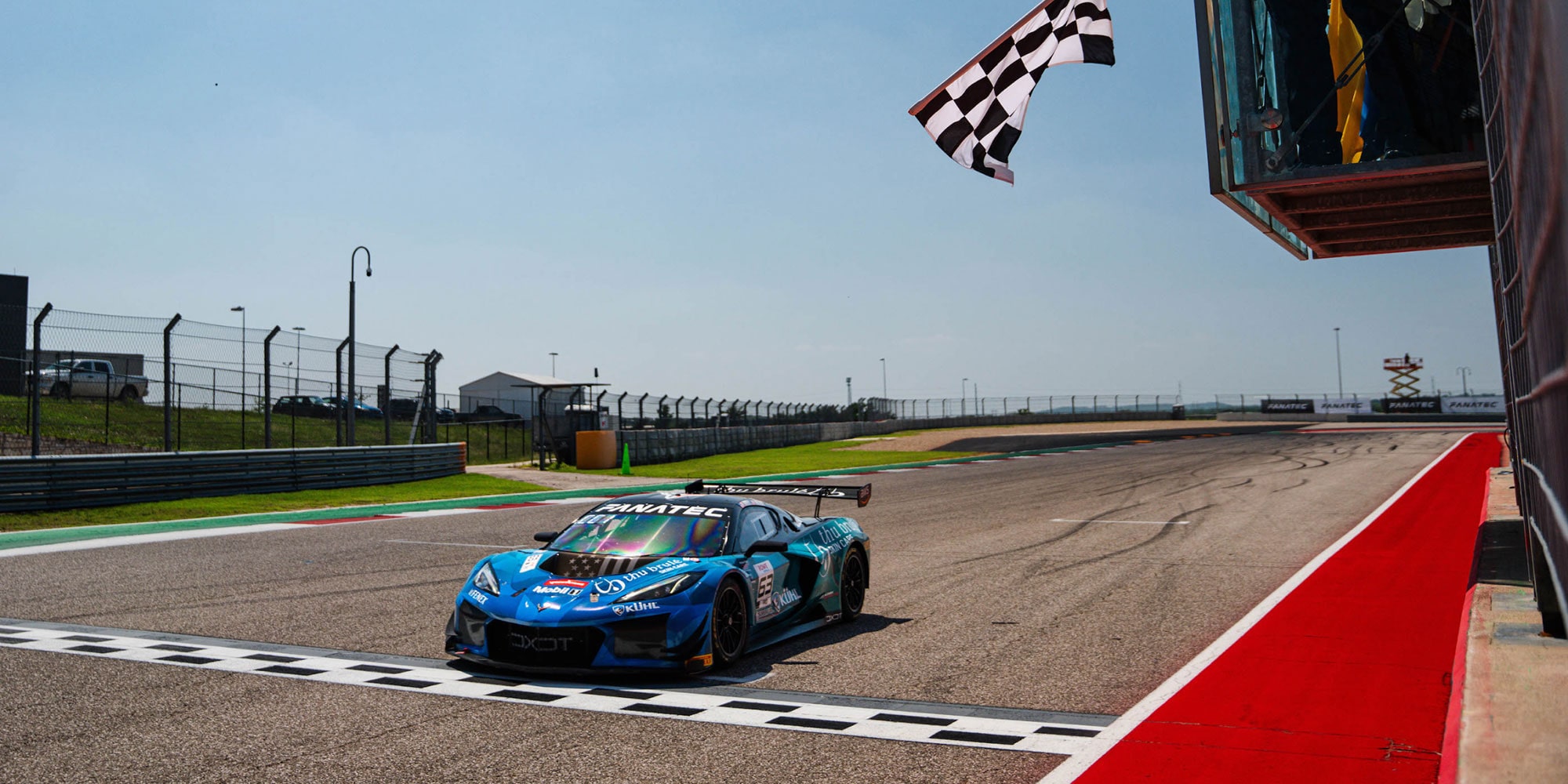 スペシャル 50s レーシングジャケット コルベット　シボレー　インディー500 シボレー コルベット 50年代の幻のマシンを表現！2つの限定車が登場