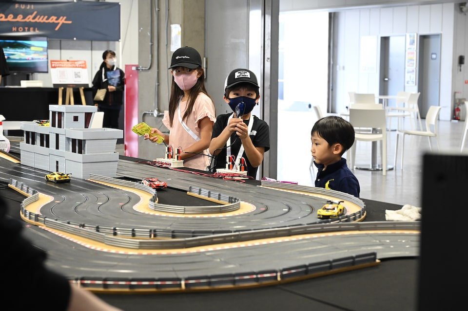 スロットカー大会
